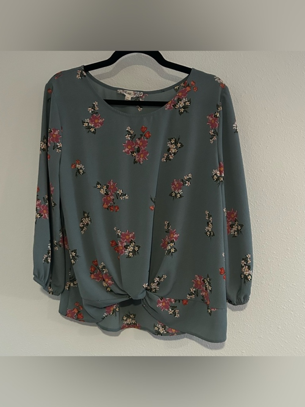 Pink Republic Dusty Teal Floral Twist-Hem Blouse